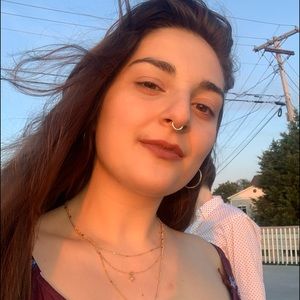 Meet your Posher, Joy